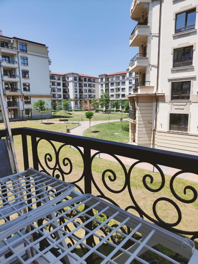 Studio Aivasovskij Park - Meters Away From Beach Pomorie Eksteriør billede